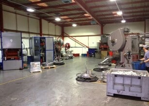 Ogmore Cres, Bridgend for lease Interior Photo- Image 1 of 1