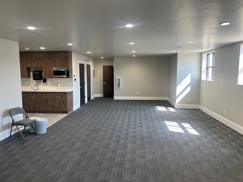 472 E 1750 N, Vineyard, UT à louer - Photo intérieure - Image 2 de 7