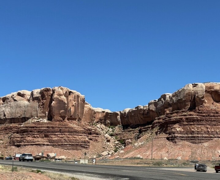 160 Mission rd, Bluff, UT à vendre - Photo du bâtiment - Image 3 de 8