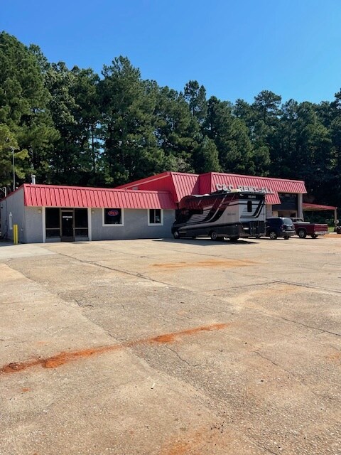 4098 N Henry Blvd, Stockbridge, GA à vendre Photo du bâtiment- Image 1 de 7