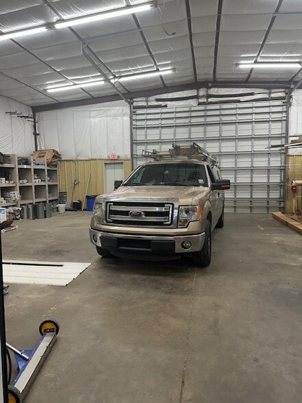 933 Ridge Rd, Duson, LA for lease - Interior Photo - Image 3 of 13