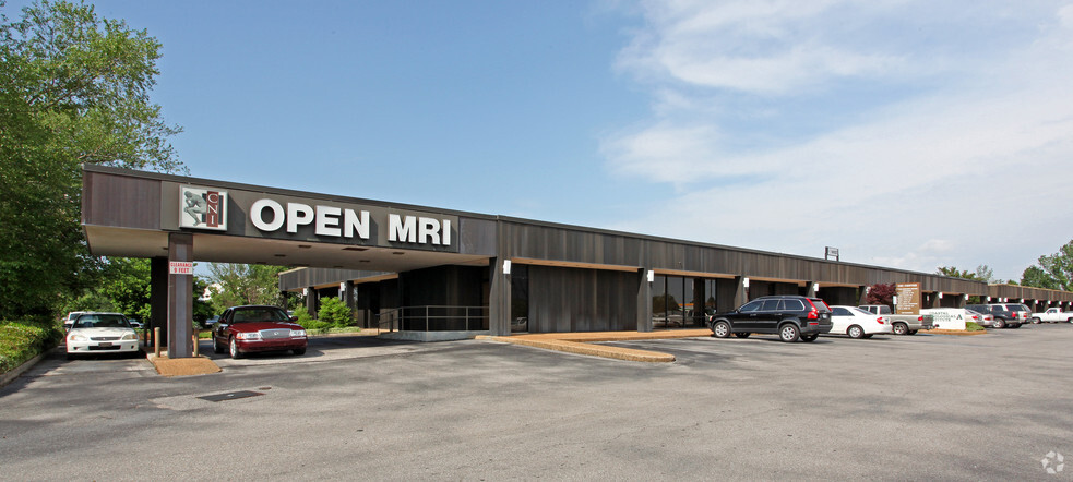 3280 Dauphin St, Mobile, AL for lease - Primary Photo - Image 1 of 9