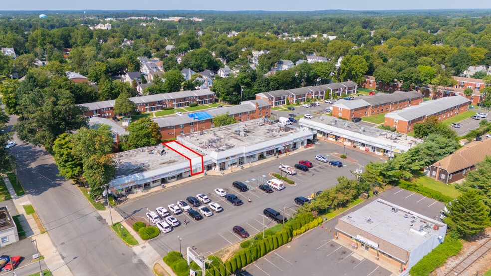 25 Broad St, Freehold, NJ for lease - Building Photo - Image 1 of 3