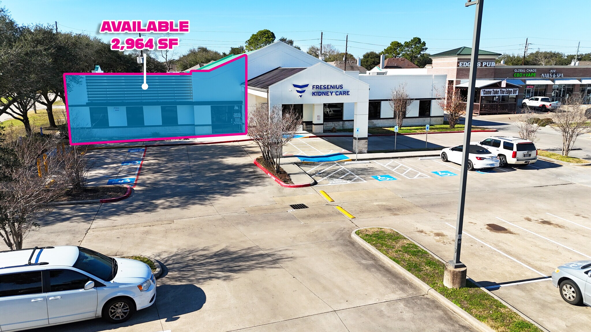 8925 N Highway 6, Houston, TX à louer Photo principale- Image 1 de 8