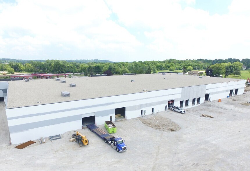 W220N5603 Town Line Rd, Sussex, WI for lease - Construction Photo - Image 2 of 4