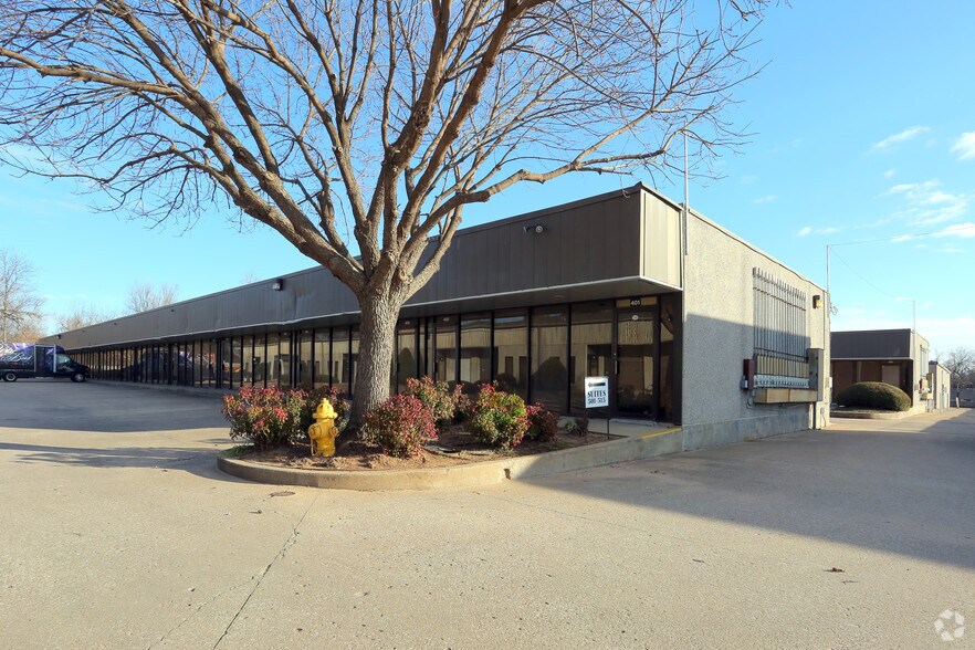 6333 S Peoria Ave, Tulsa, OK à louer - Photo du bâtiment - Image 2 de 5