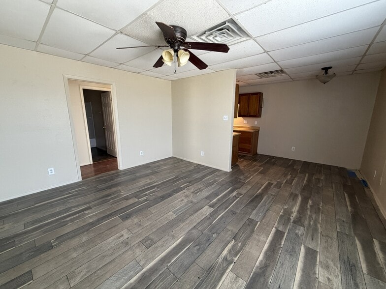 7413 Wichita St, Fort Worth, TX for lease - Building Photo - Image 2 of 9