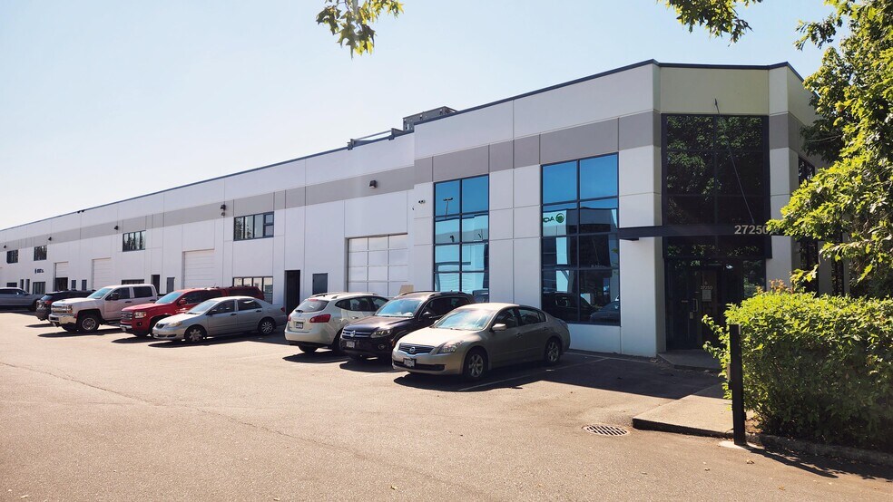 27250 58th Cres, Langley Twp, BC à louer - Photo du bâtiment - Image 1 de 10