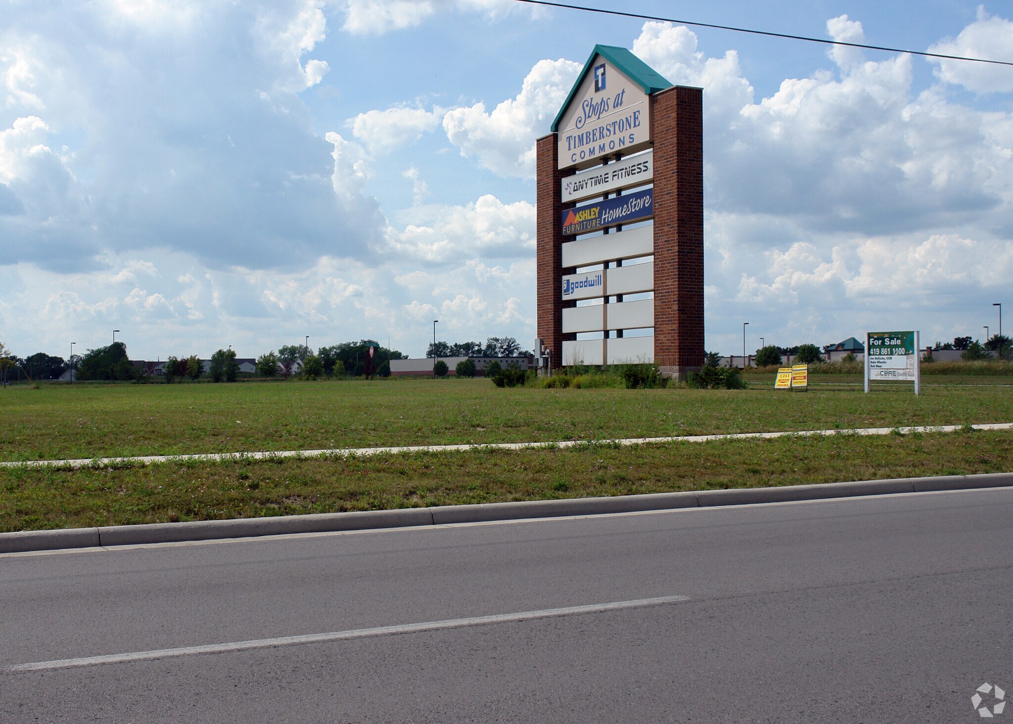 7430 Timberstone Dr, Findlay, OH for lease Primary Photo- Image 1 of 8