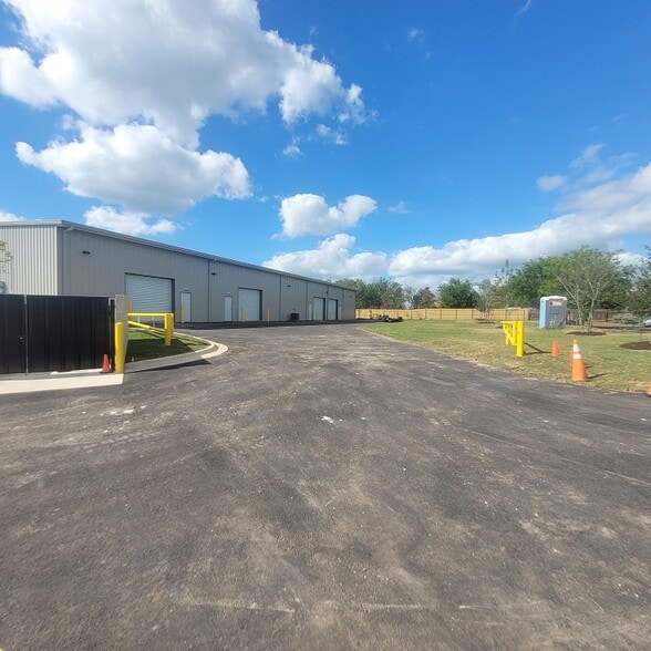 161 Weldon Johnson Way, Kyle, TX for lease - Building Photo - Image 3 of 10