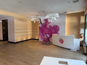 419 Rt-59, Monsey, NY for lease Interior Photo- Image 2 of 12