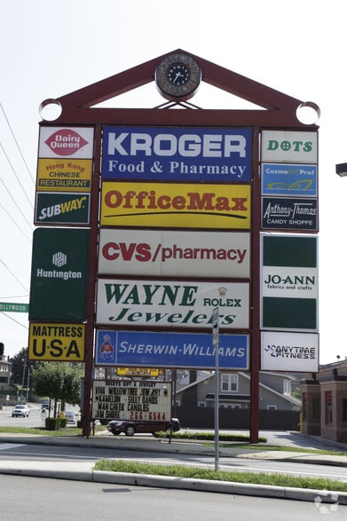 308 S Hollywood Blvd, Steubenville, OH for lease - Building Photo - Image 3 of 9