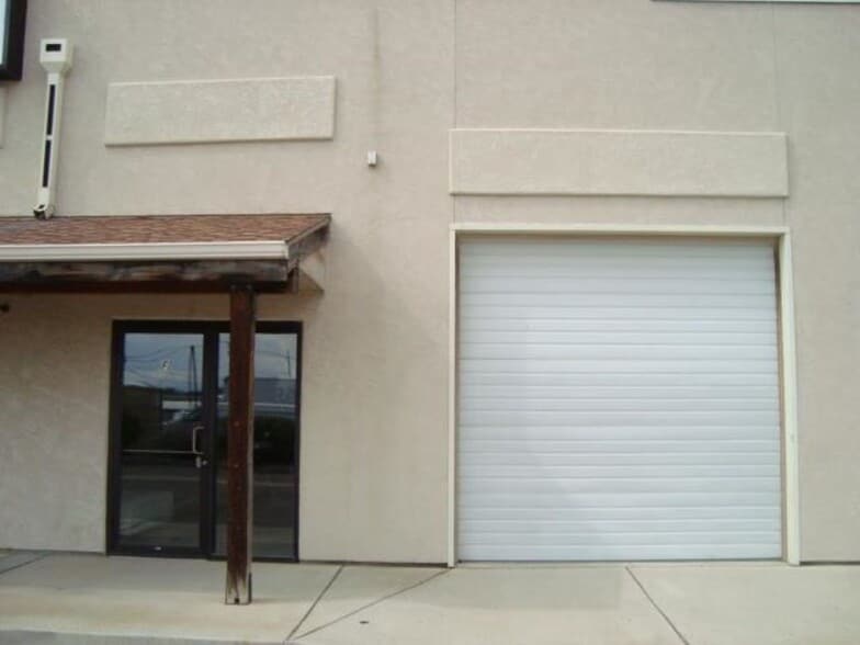 2477 Commerce Blvd, Grand Junction, CO for lease - Building Photo - Image 1 of 12