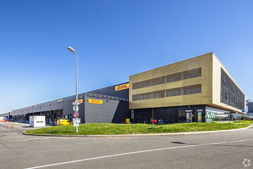 2 Chemin Des Marais, Créteil à louer - Photo du bâtiment - Image 2 de 3