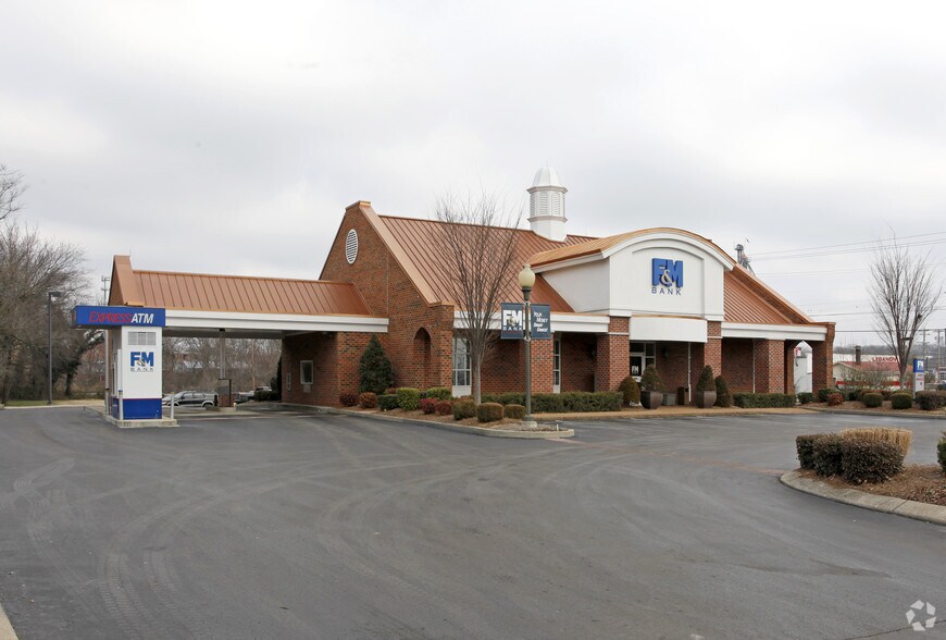 225 W Main St, Lebanon, TN à vendre - Photo principale - Image 1 de 7