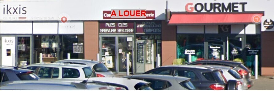 Commerce de détail dans Joue Les Tours à louer Photo du bâtiment- Image 1 de 4