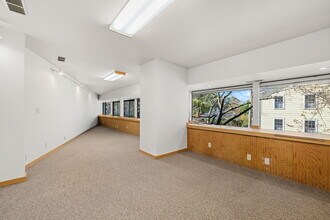 610 Davis St, Santa Rosa, CA for sale Interior Photo- Image 1 of 19
