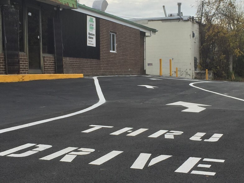 6730 New Falls Rd, Levittown, PA à vendre - Photo du bâtiment - Image 2 de 9