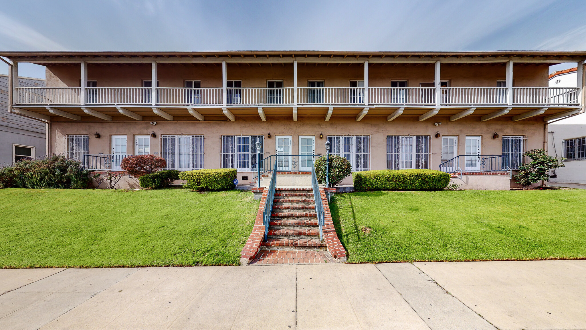 847 N Alexandria Ave, Los Angeles, CA à vendre Photo du bâtiment- Image 1 de 1