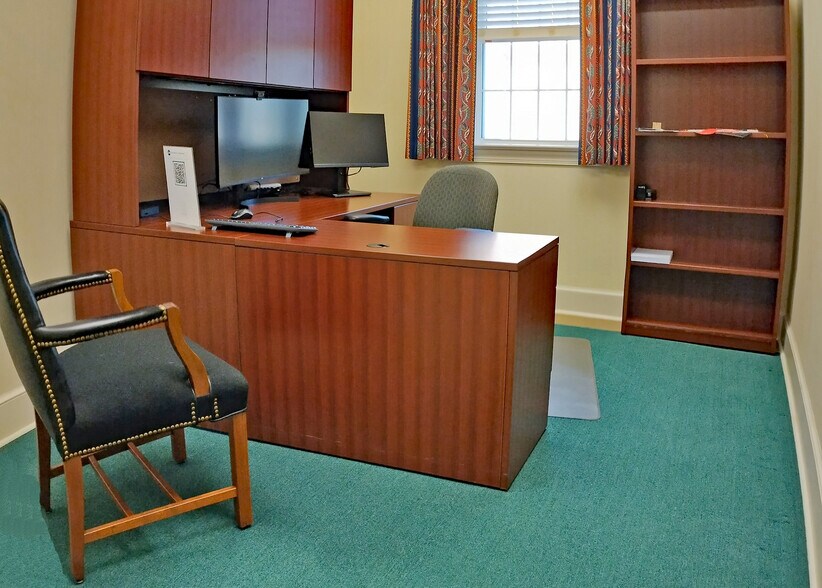 50 S Cameron St, Winchester, VA à louer - Photo intérieure - Image 2 de 12