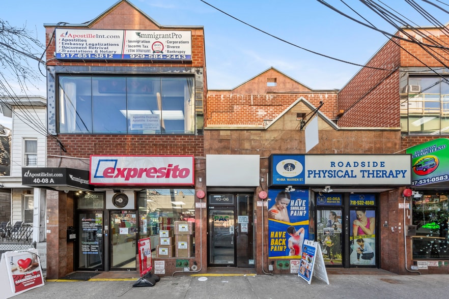 4008 Warren St, Elmhurst, NY for lease - Building Photo - Image 2 of 3