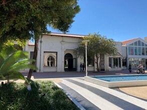 910 Lincoln Rd, Miami Beach, FL à louer Photo du bâtiment- Image 2 de 9