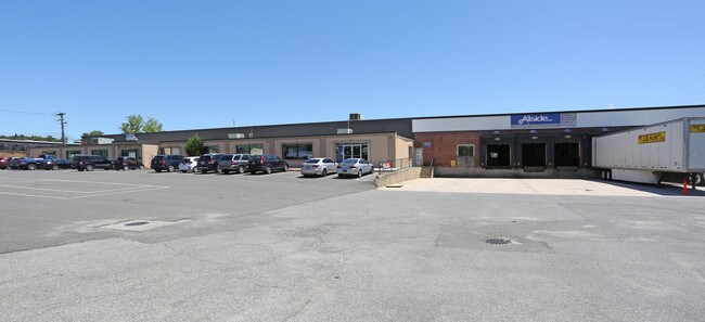 More details for 303 Winding Rd, Old Bethpage, NY - Industrial for Lease