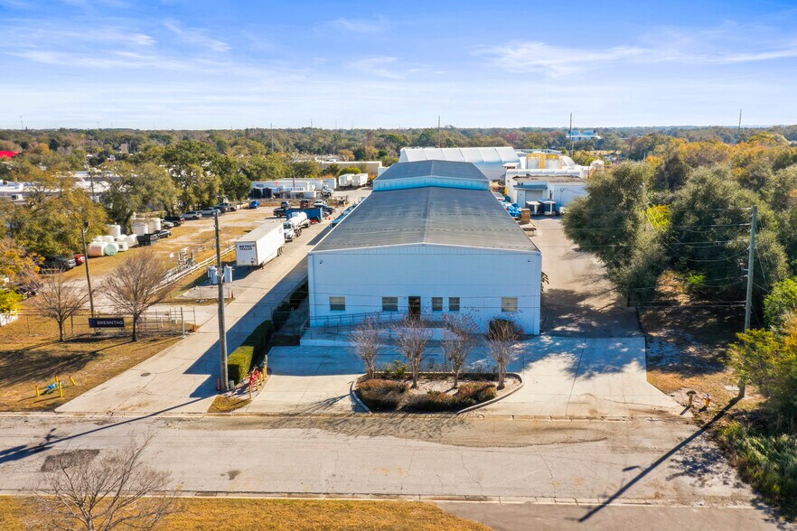 1555 Sunshine Dr, Clearwater, FL à vendre - Photo du bâtiment - Image 3 de 90