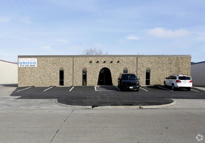 3801-3803 Cavalier Dr, Garland, TX à louer - Photo du bâtiment - Image 2 de 5