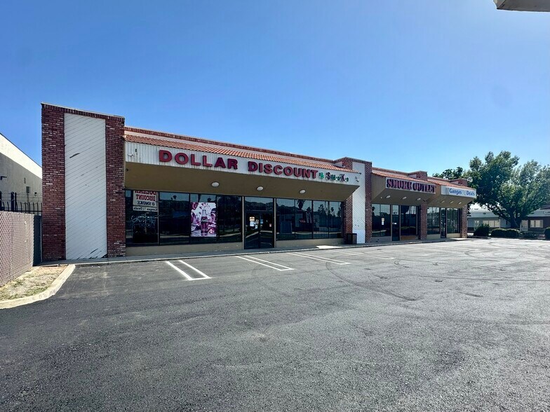 41615-41627 Florida Ave, Hemet, CA à louer - Photo du bâtiment - Image 3 de 11