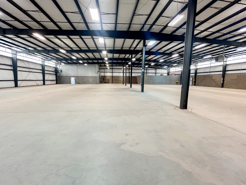 140 Commerce Dr, Andrews, TX for lease - Building Photo - Image 3 of 7