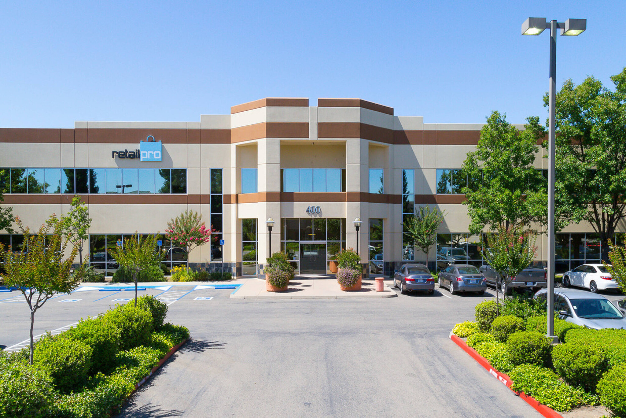 400 Plaza Dr, Folsom, CA for lease Building Photo- Image 1 of 14