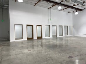 3375 Robertson Pl, Los Angeles, CA à louer Photo intérieure- Image 2 de 2