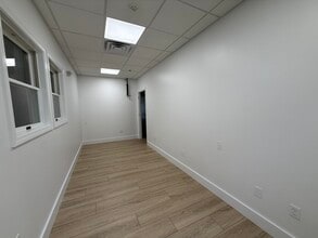 137 Epping Rd, Exeter, NH à louer Photo intérieure- Image 1 de 5