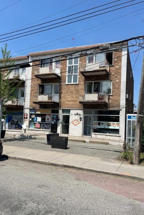 4351-4355 Rue De Charleroi, Montréal, QC à vendre Photo principale- Image 1 de 2