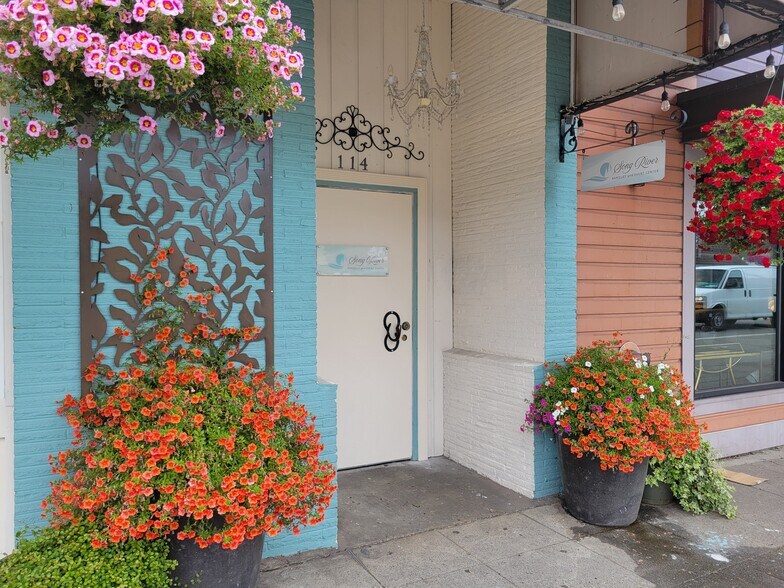 114 N Lewis St, Monroe, WA à vendre - Photo du bâtiment - Image 3 de 37