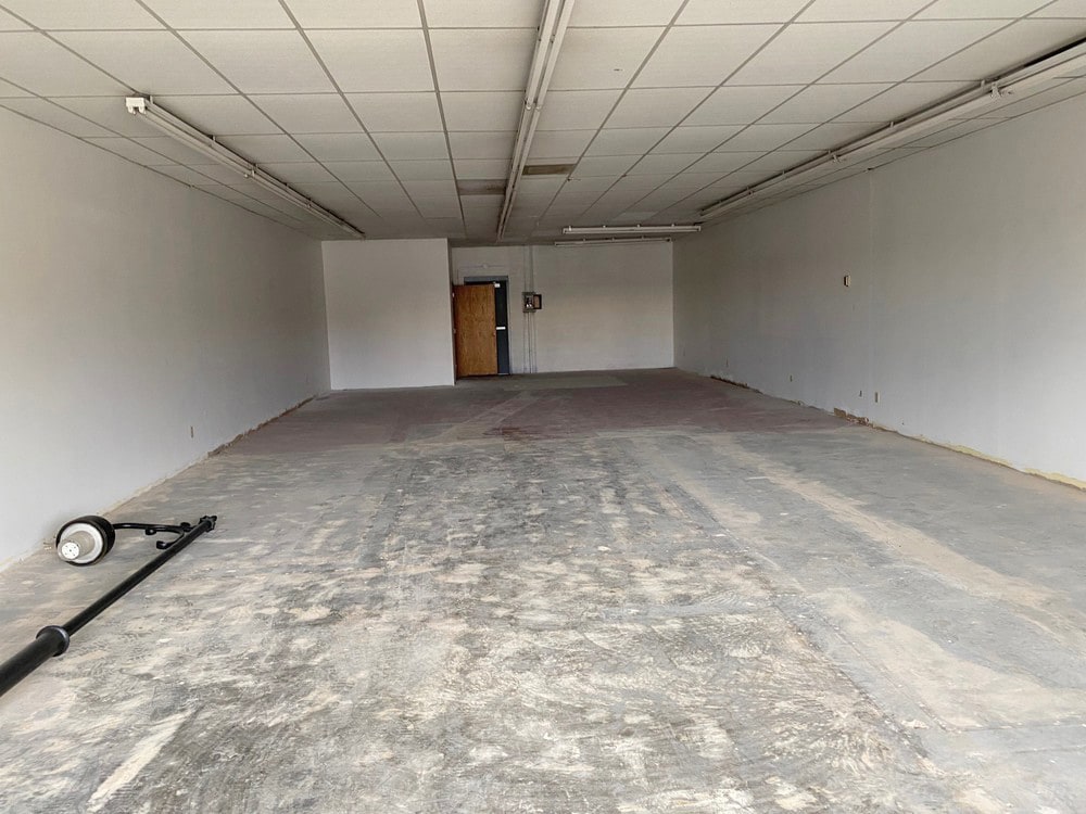 1312 Industrial Rd, Emporia, KS for lease Interior Photo- Image 1 of 1