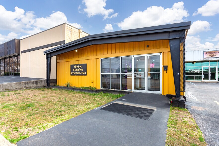 707 Wilmer Ave, Anniston, AL à vendre - Photo du bâtiment - Image 2 de 23