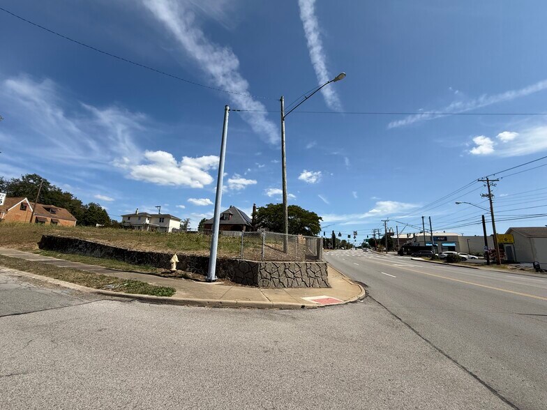 2119 Sunset Blvd, Steubenville, OH à vendre - Photo du bâtiment - Image 3 de 9