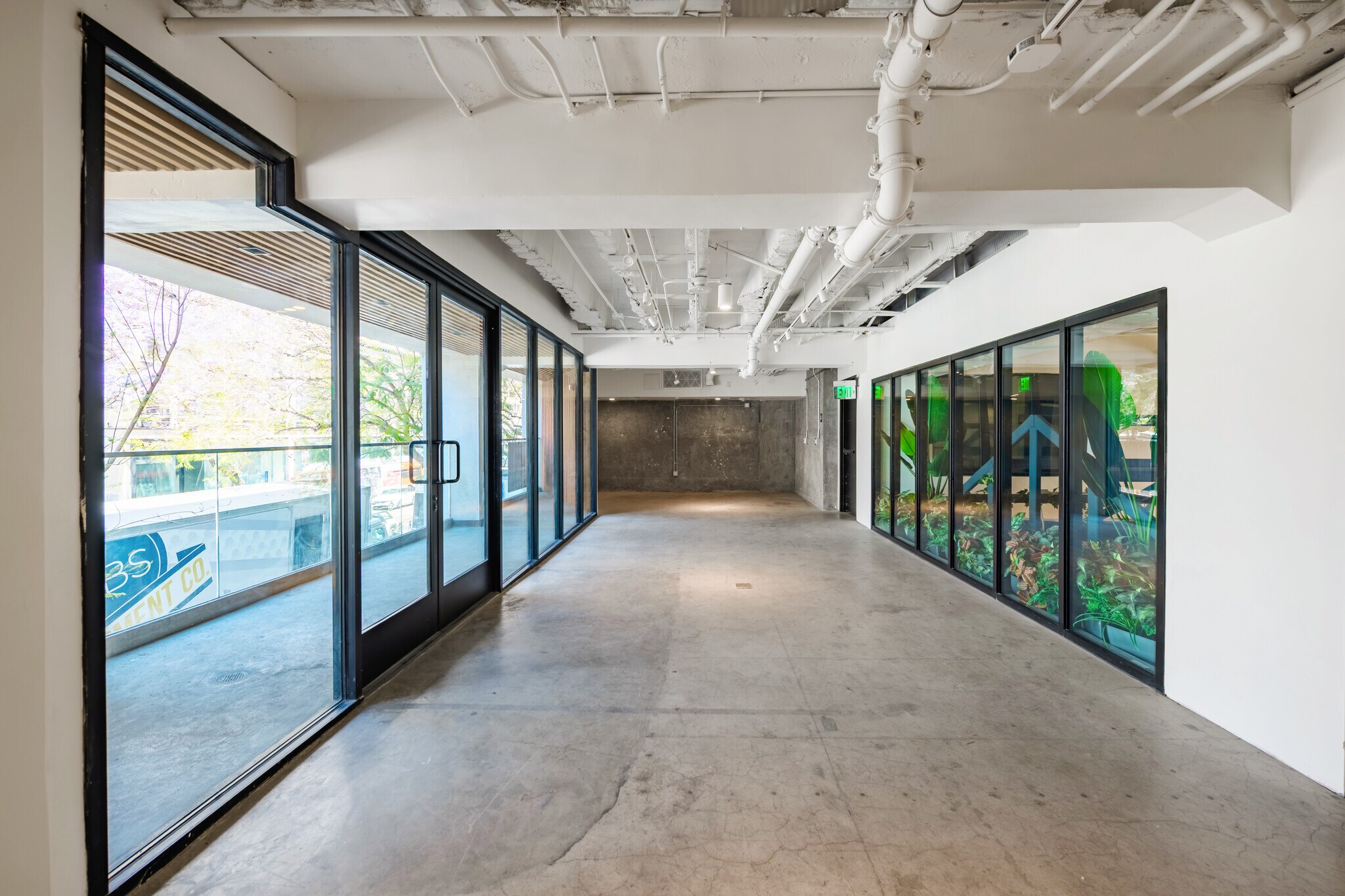 718 S Hill St, Los Angeles, CA à louer Photo du bâtiment- Image 1 de 12