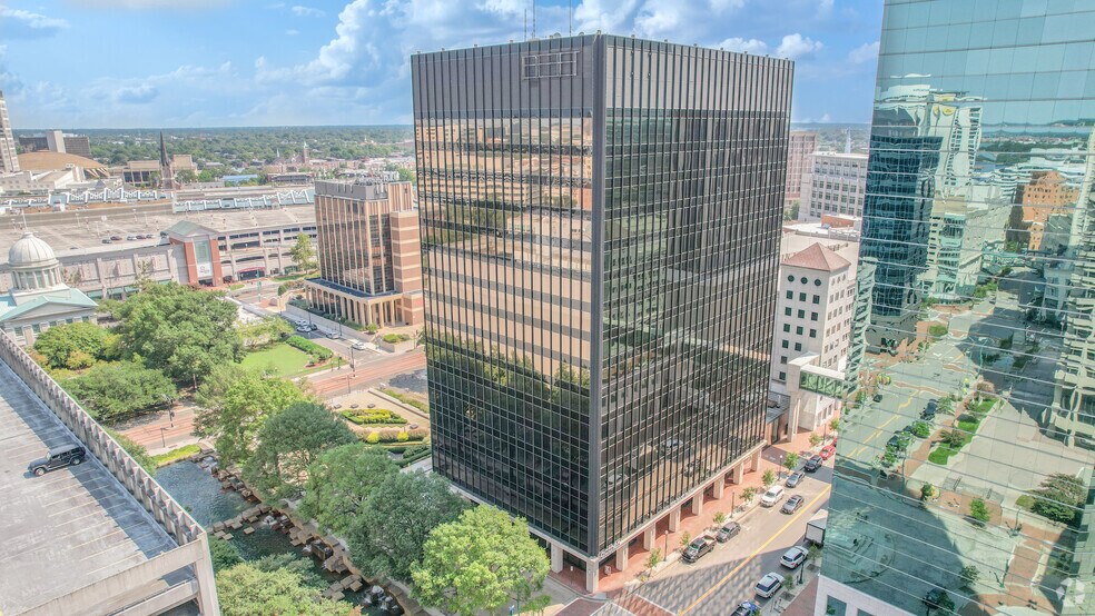 500 E Main St, Norfolk, VA à louer - Photo du bâtiment - Image 3 de 5