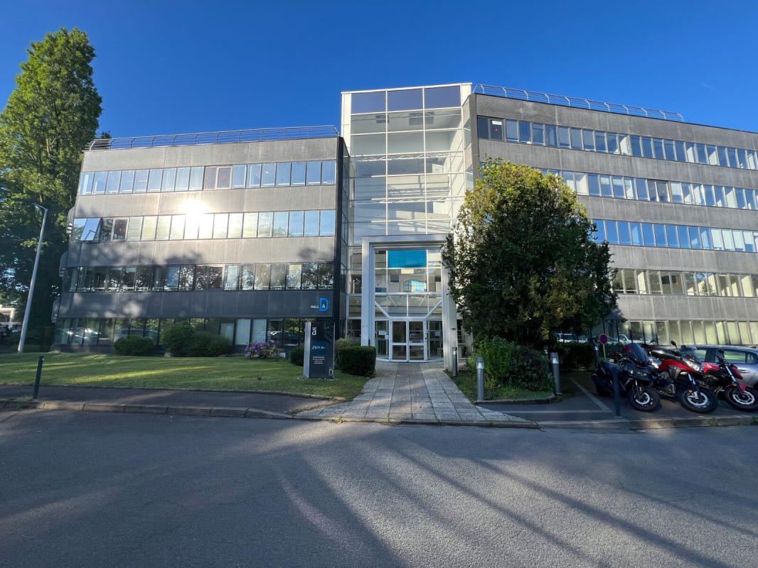 285 Avenue Louis De Broglie, Nantes à louer Photo du bâtiment- Image 1 de 12