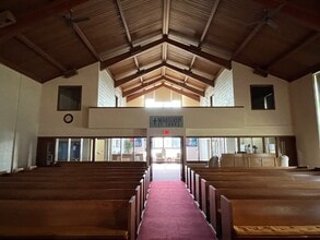 10000 Beech Daly Rd, Redford, MI for lease Interior Photo- Image 2 of 17