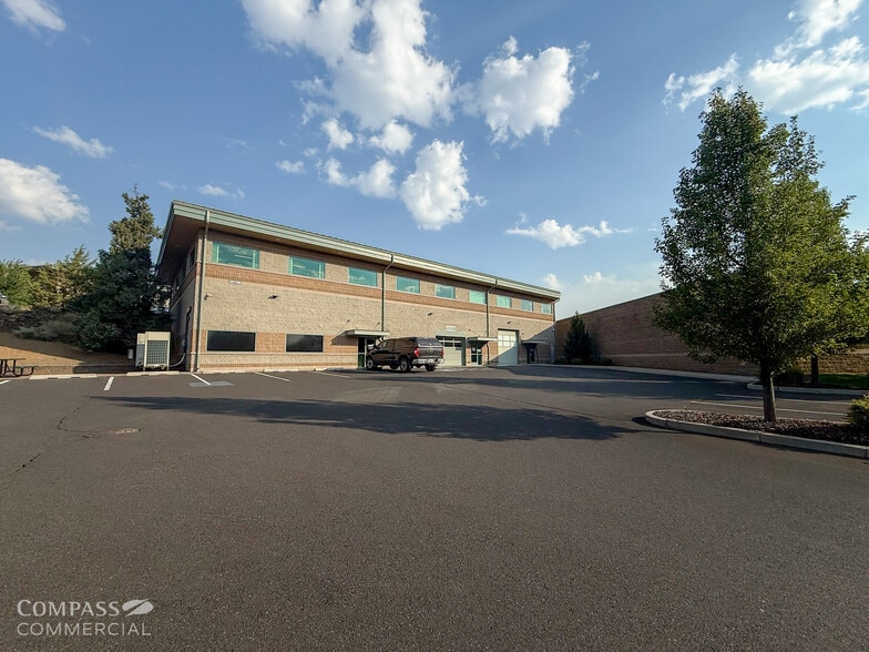 20706 High Desert Ln, Bend, OR for lease - Building Photo - Image 2 of 8