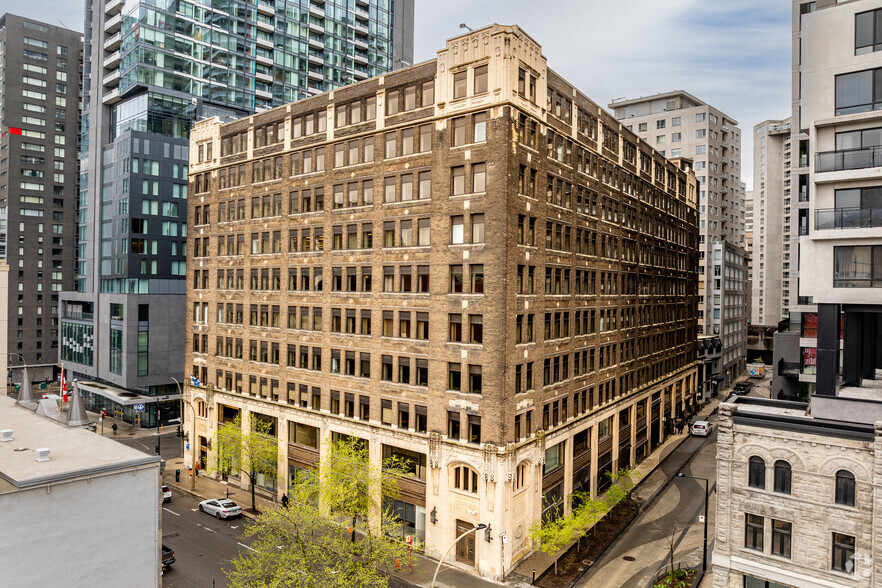 2050 Rue de Bleury, Montréal, QC for lease - Building Photo - Image 1 of 8