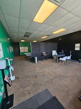 11015 S Harlem Ave, Worth, IL for lease Interior Photo- Image 2 of 9