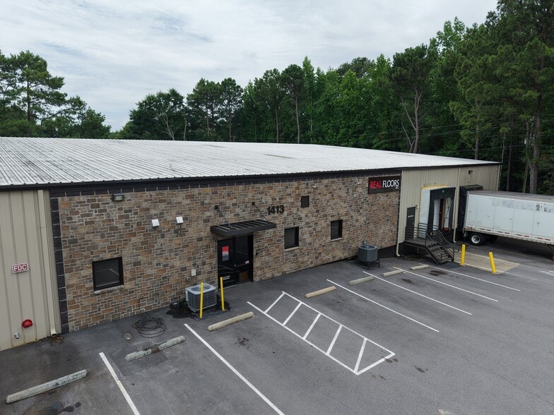 1413 Transport Dr, Raleigh, NC for lease - Building Photo - Image 3 of 4