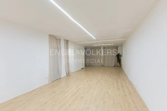 Retail in Barcelona, Barcelona for lease Interior Photo- Image 2 of 11