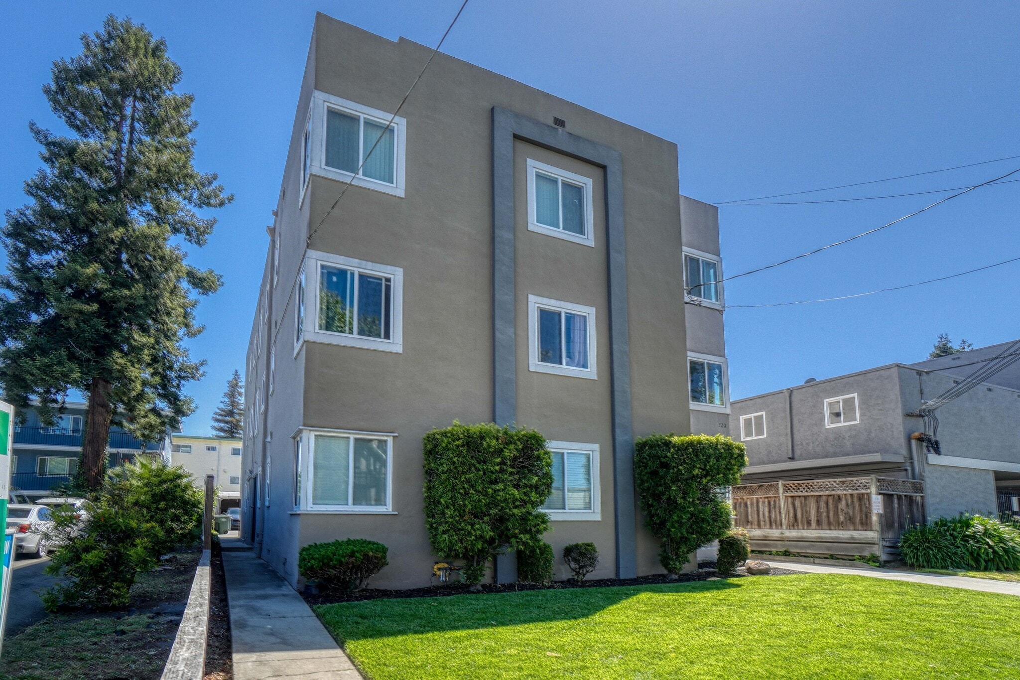 520 Bancroft Ave, San Leandro, CA à vendre Photo du bâtiment- Image 1 de 10