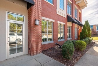 19720 Jetton Rd, Cornelius, NC for lease Building Photo- Image 2 of 8